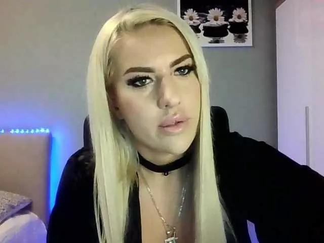 Explore hot model LeylaDesire LeylaDesire from BongaCams