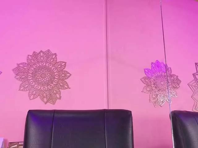 LiLLiAnderson on BongaCams 