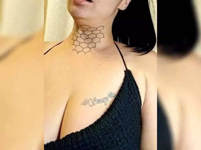 LilyLilyBG on BongaCams 