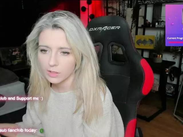 Lisaonthemoon on BongaCams 