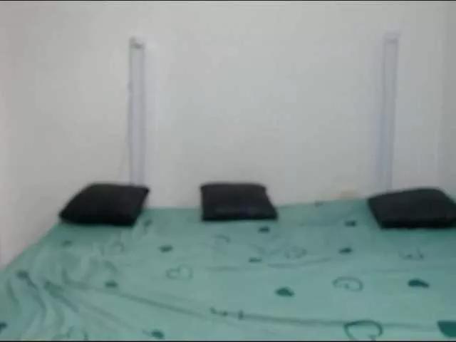 little-bunny33 on BongaCams 