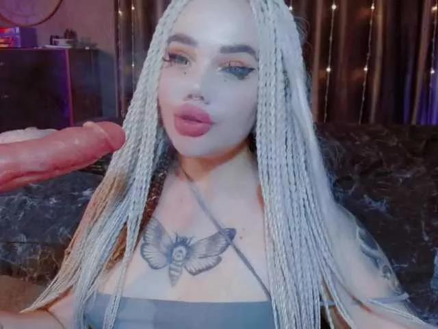 LiyaMensi on BongaCams 