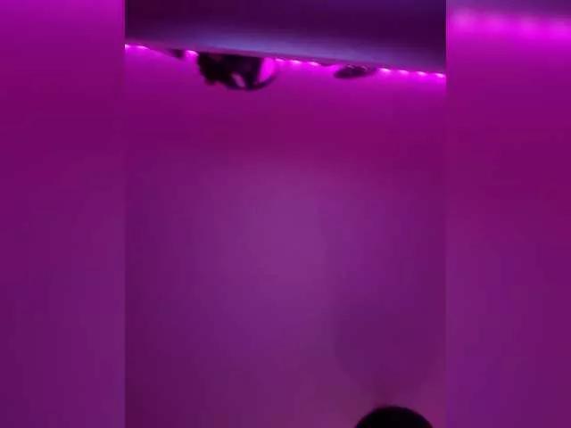 Amazing LolaLee wants you to fuck their body now LolaLee from BongaCams