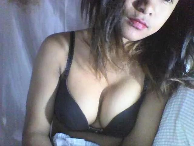 lollah on BongaCams 