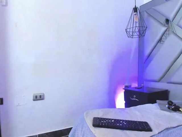 Lorenn-Hill1 on BongaCams