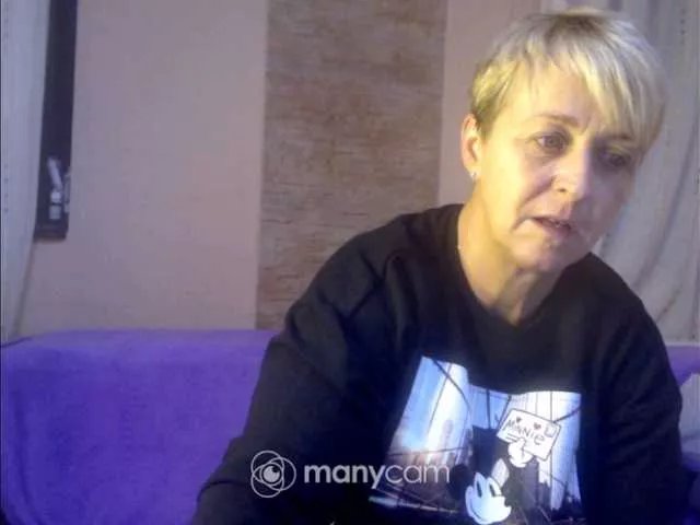 Freechat LovePinkLilli on BongaCams