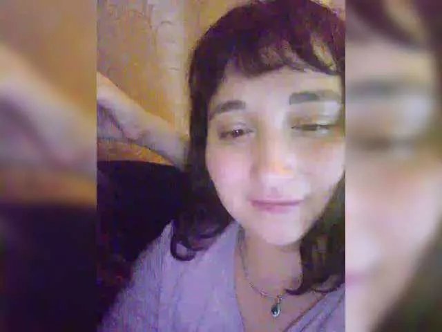 Offline Lubov95 on BongaCams