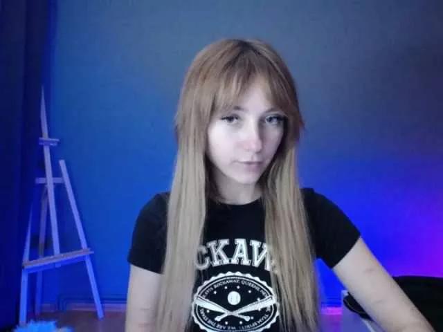 Offline LuciaLovely on BongaCams