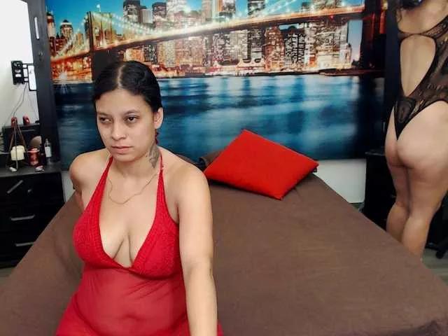 LunaAndMalory on BongaCams 