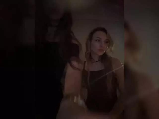 Discover Lunaluxseri, they want to masturbate for you Lunaluxseri from BongaCams