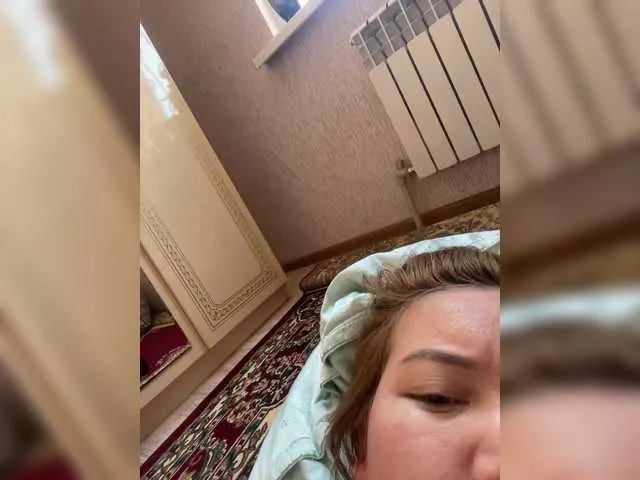 Offline LynnMonica on BongaCams