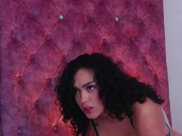 MaddisonBelucci on BongaCams