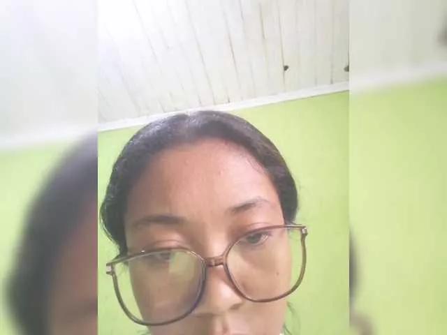 Maella22 on BongaCams 