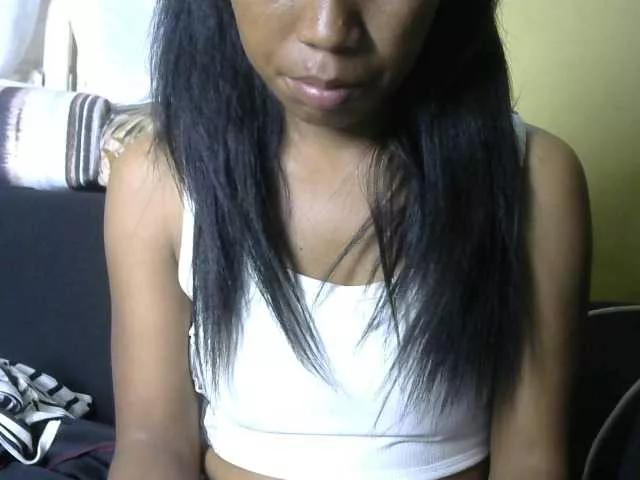 Offline Maellah31 on BongaCams