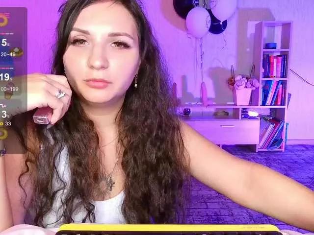 Freechat MagicalLouu on BongaCams