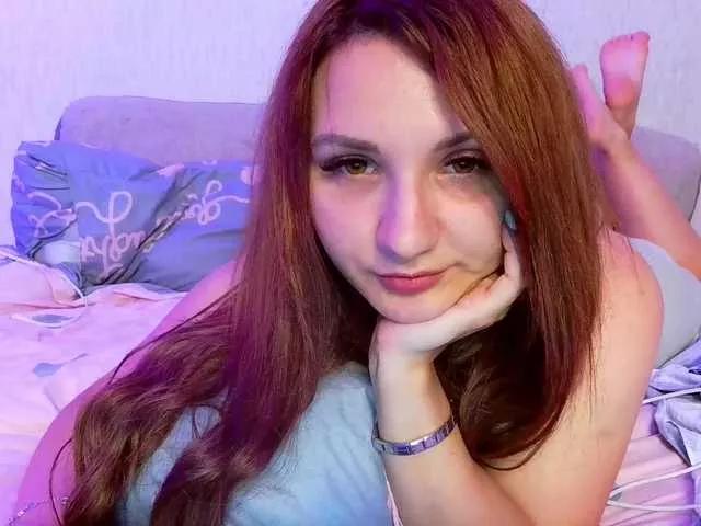 Freechat MagicalLouu on BongaCams