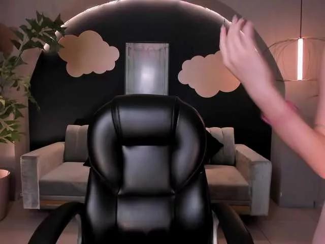 MaiaCollins1 on BongaCams 