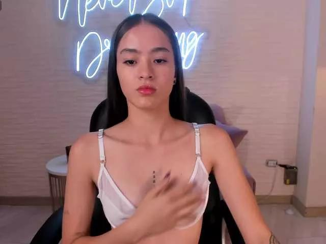 MaiaCollins1 on BongaCams 