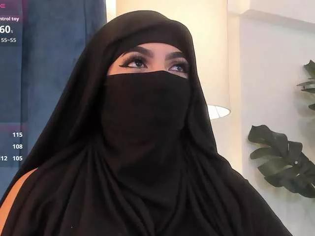 Offline malih- on BongaCams