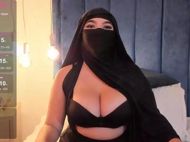 Offline malih- on BongaCams