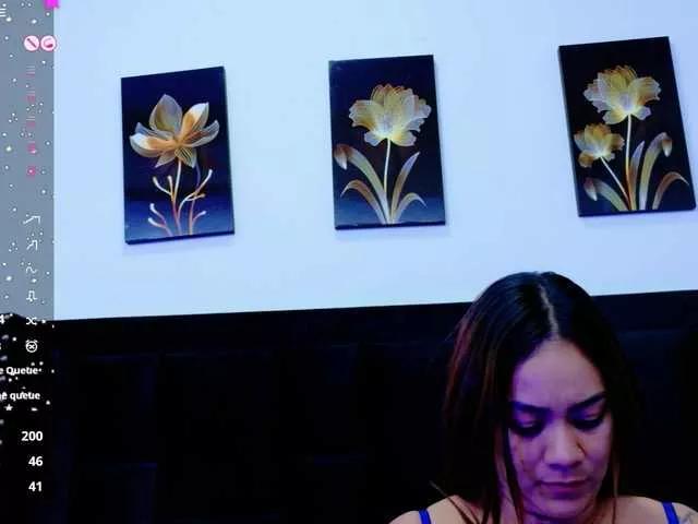 Freechat mamaneedsfun on BongaCams