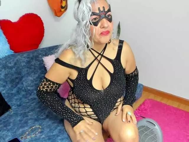 marilyn70 from BongaCams