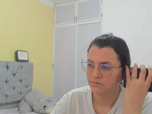 Offline MARILYNG on BongaCams