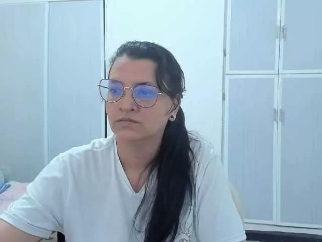 Offline MARILYNG on BongaCams