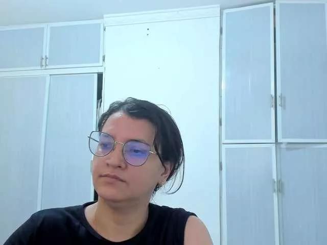 Offline MARILYNG on BongaCams