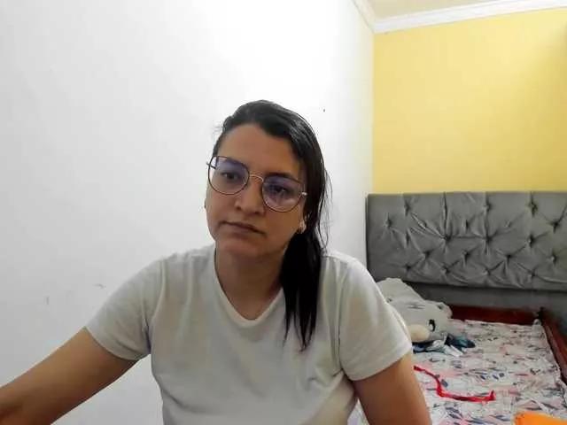 Offline MARILYNG on BongaCams