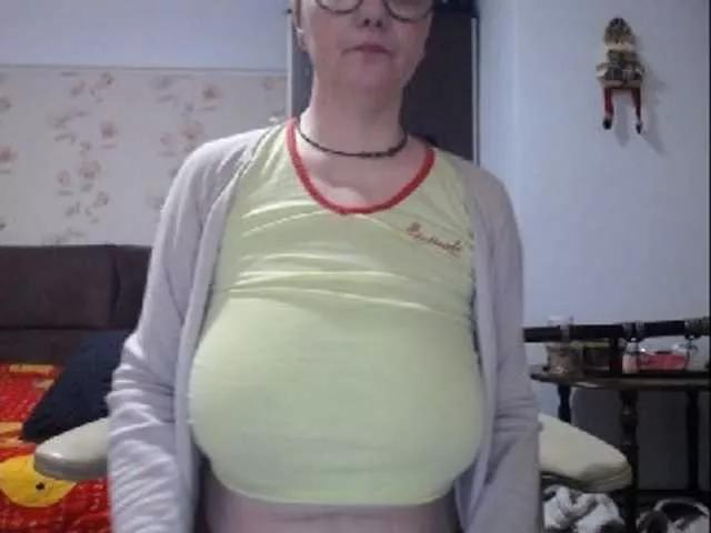 mary-x on BongaCams 