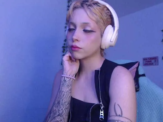 Offline MaryJannes on BongaCams