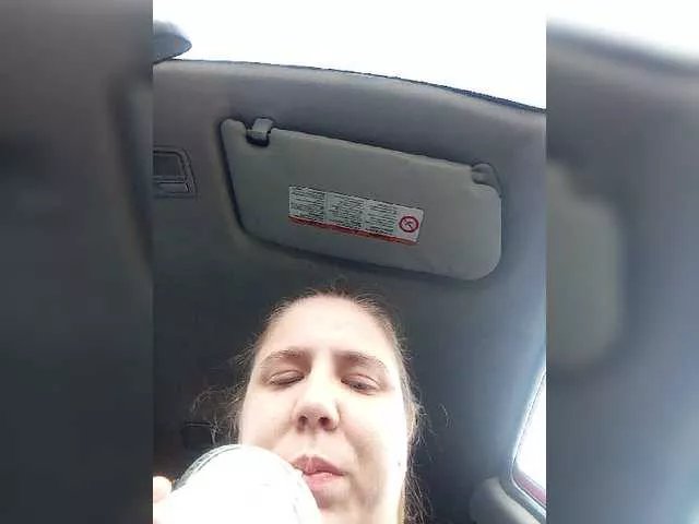 Offline Masha982 on BongaCams