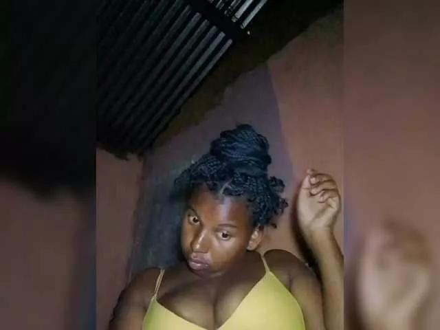Maya21a on BongaCams 