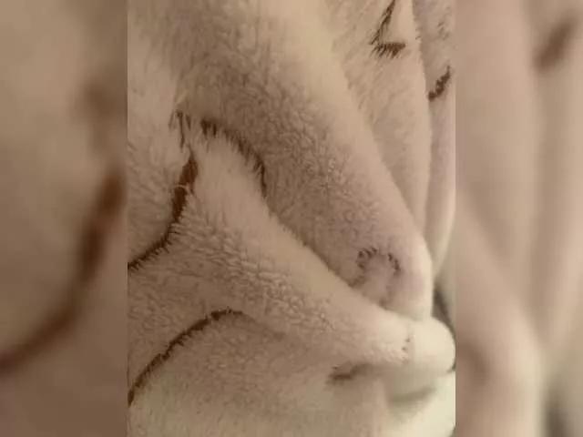 Offline MaybeForYou- on BongaCams