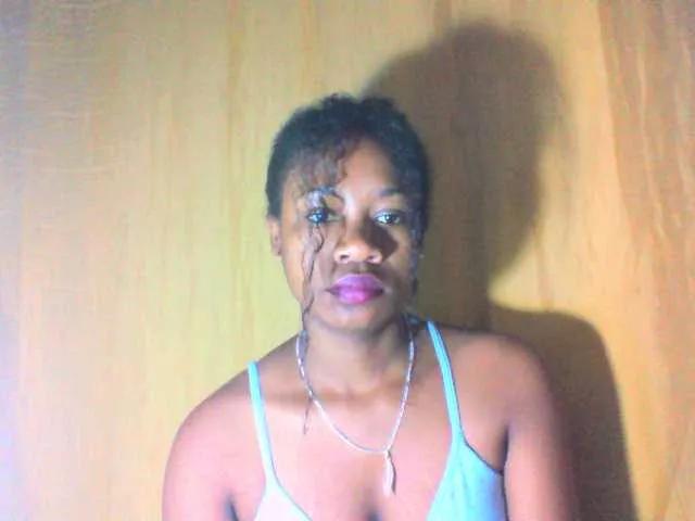 mayrah5 on BongaCams 