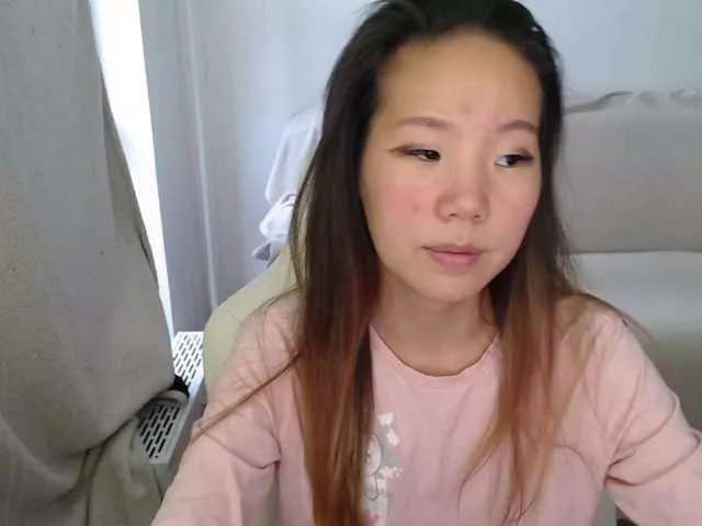 Offline Mellobal on BongaCams