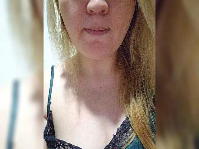 MeriBoos on BongaCams 