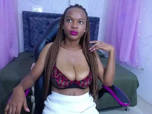 Offline mia-thommson on BongaCams