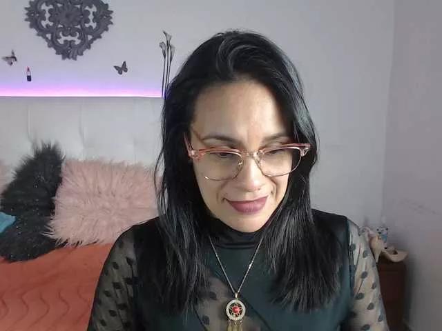 MiaTaylorx on BongaCams 