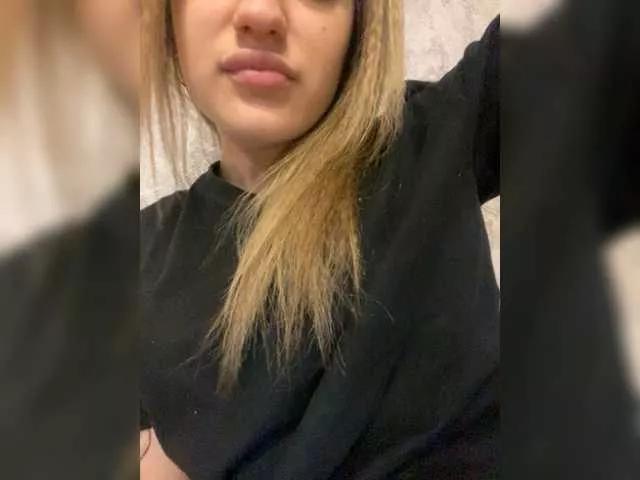 Mila986 on BongaCams 