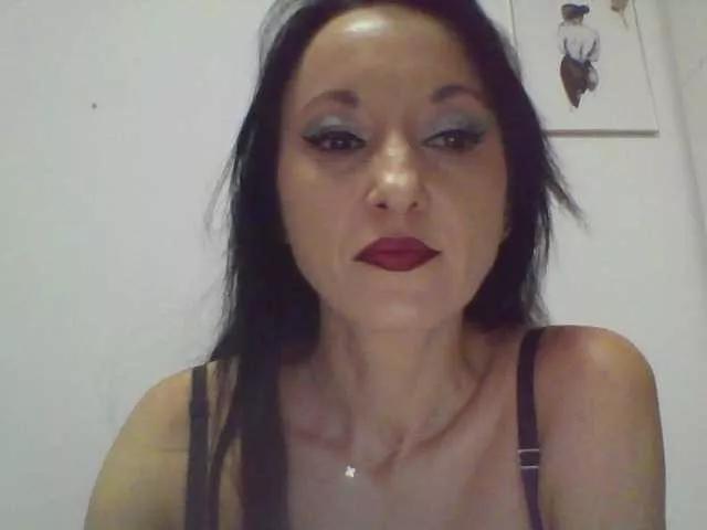 Freechat MilfSindy on BongaCams