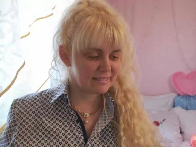 MilkMilkee on BongaCams 
