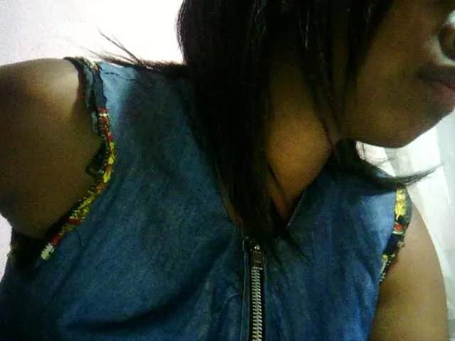 Offline Minou20 on BongaCams