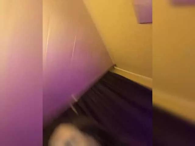 Mirridaa on BongaCams 