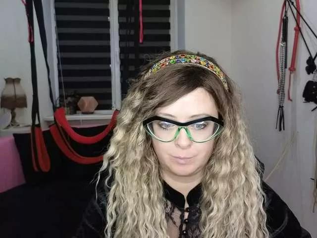 missGODDESS on BongaCams 