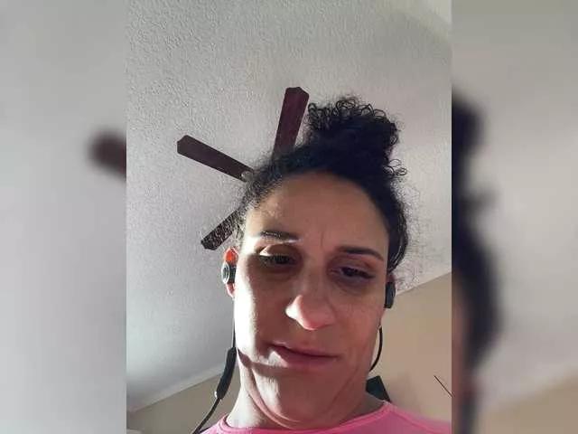 MissNikitty2u on BongaCams 