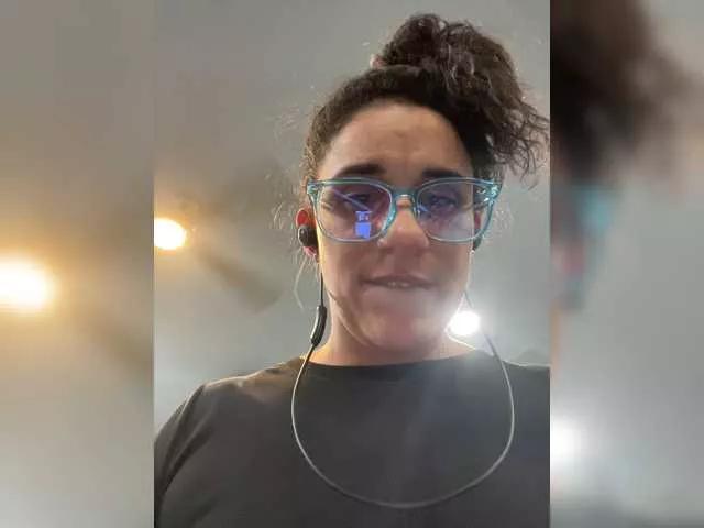 MissNikitty2u on BongaCams 