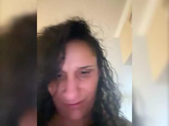 MissNikitty2u on BongaCams 