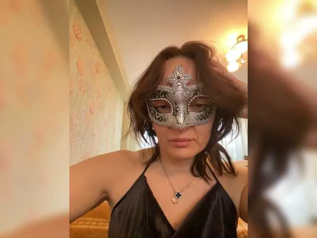 Offline molly-38 on BongaCams